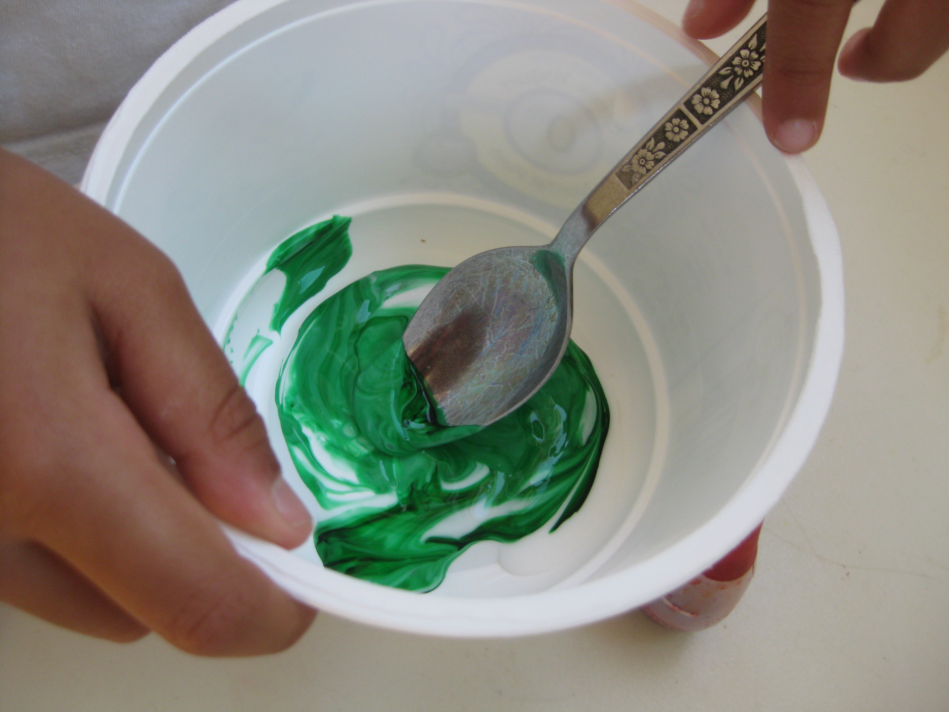 What happens when you mix cornstarch and water?